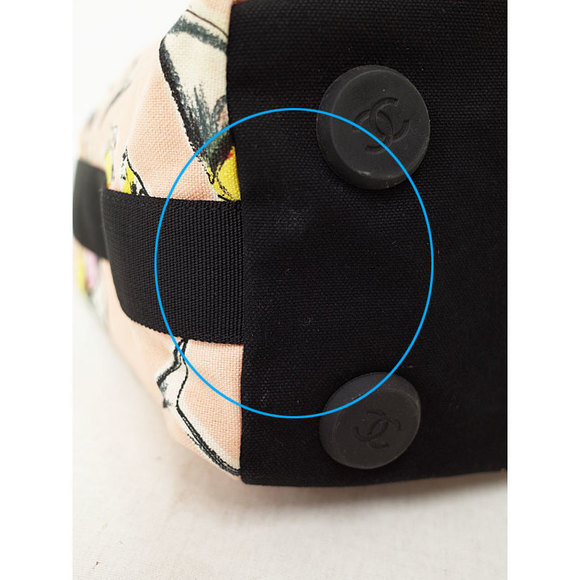 Chanel Parfait Pattern Handbag - Picture 7 of 9